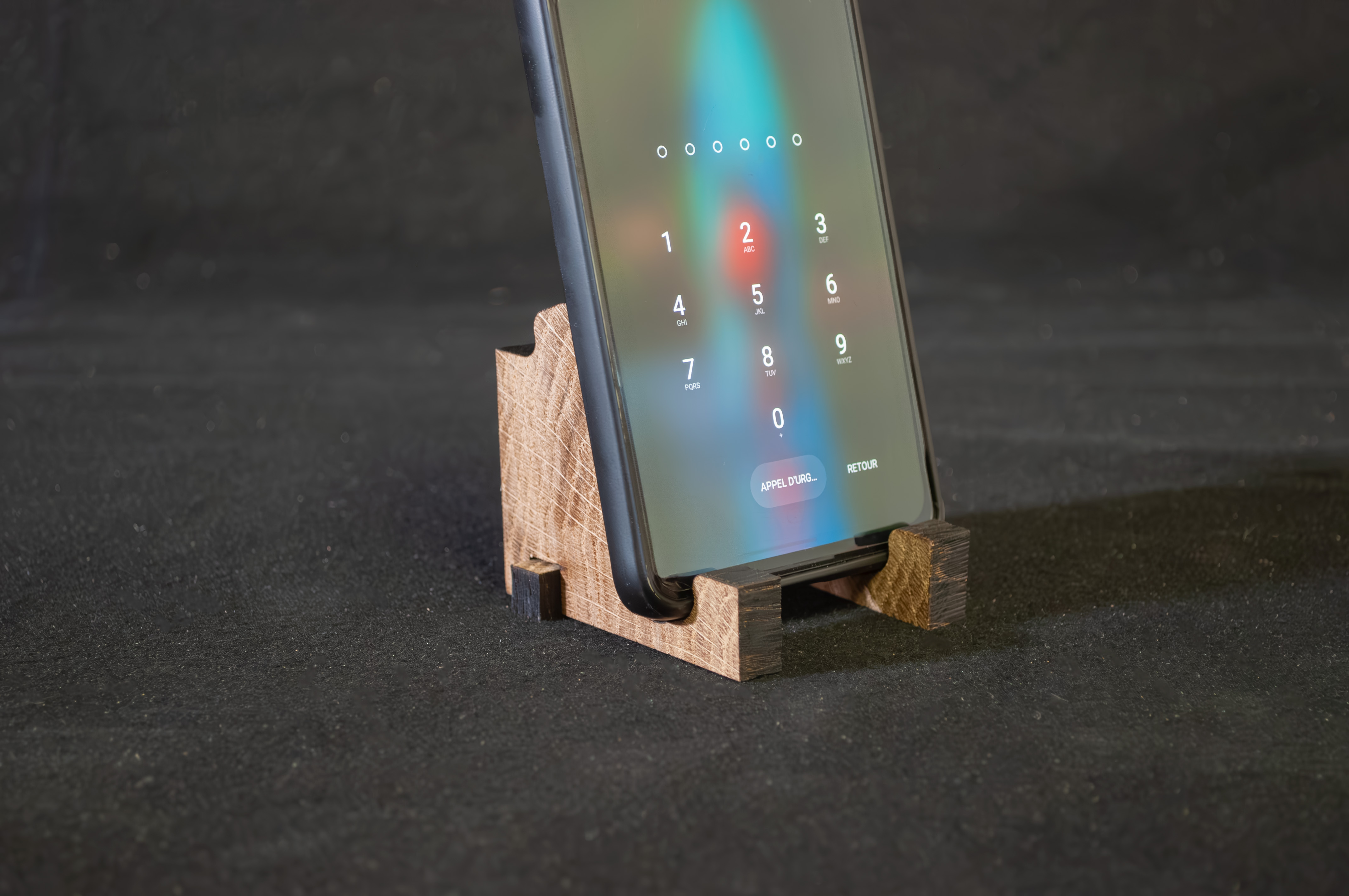 Support de téléphone en bois de bout – Réemploi de parquet – Image 3